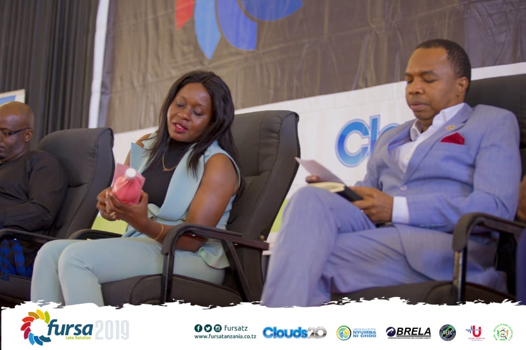 eb8b8312-2312-42f4-8b12-209b38956dcd