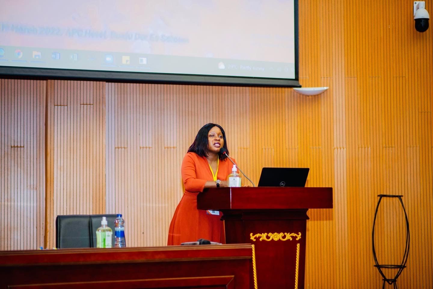 D155D2C6-4EF8-4783-8CC9-953937F08672